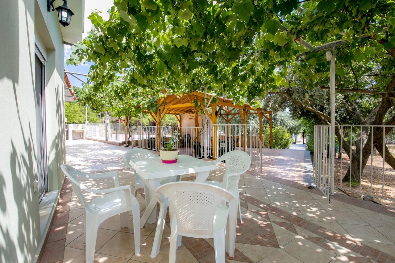 Villa Dimitris بوتوس المظهر الخارجي الصورة